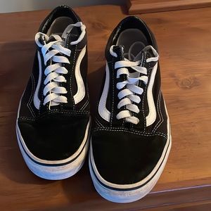 black low top vans size 7.5w